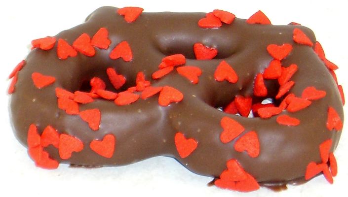 Pretzel_Red_Hearts_small
